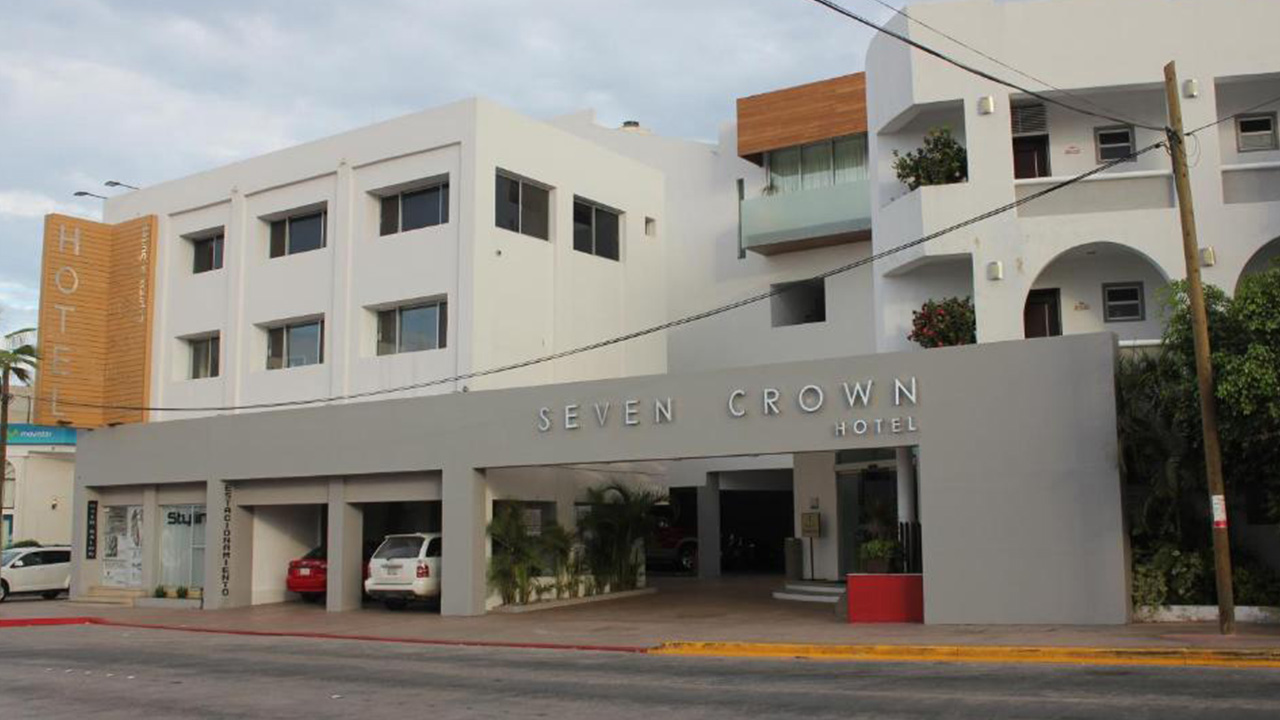 Transportación a Seven Crown Express and Suites
